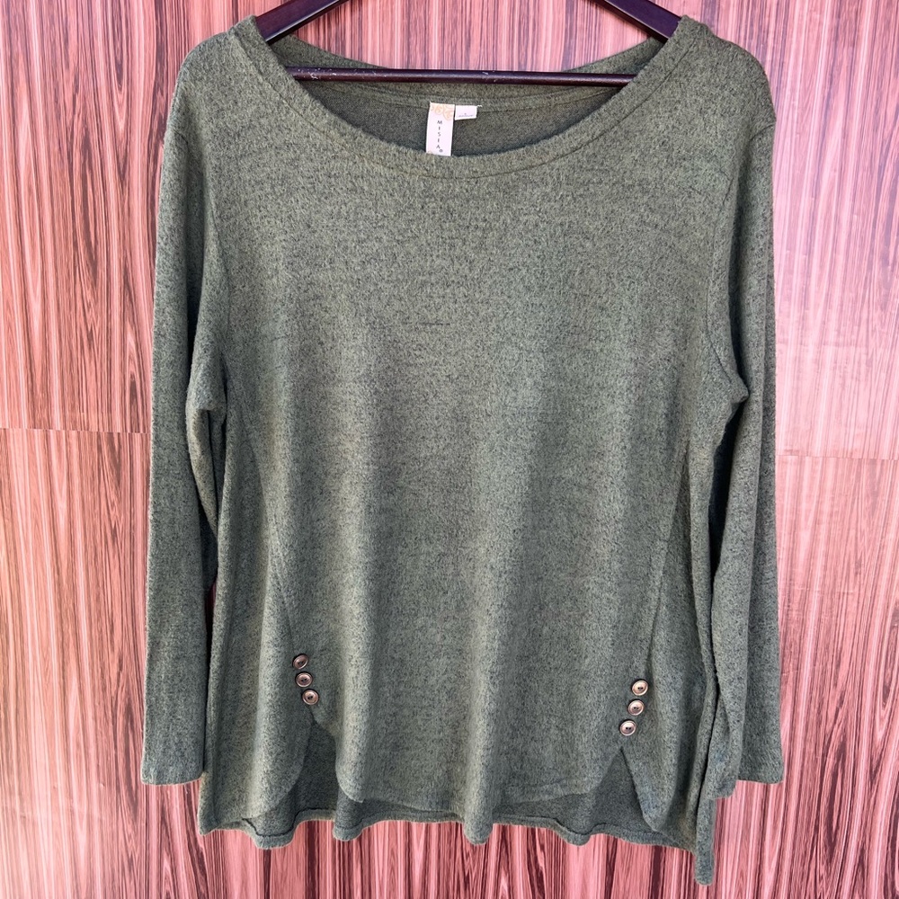 Misa Green‎ Long Sleeve Sweater with Button Accents size L